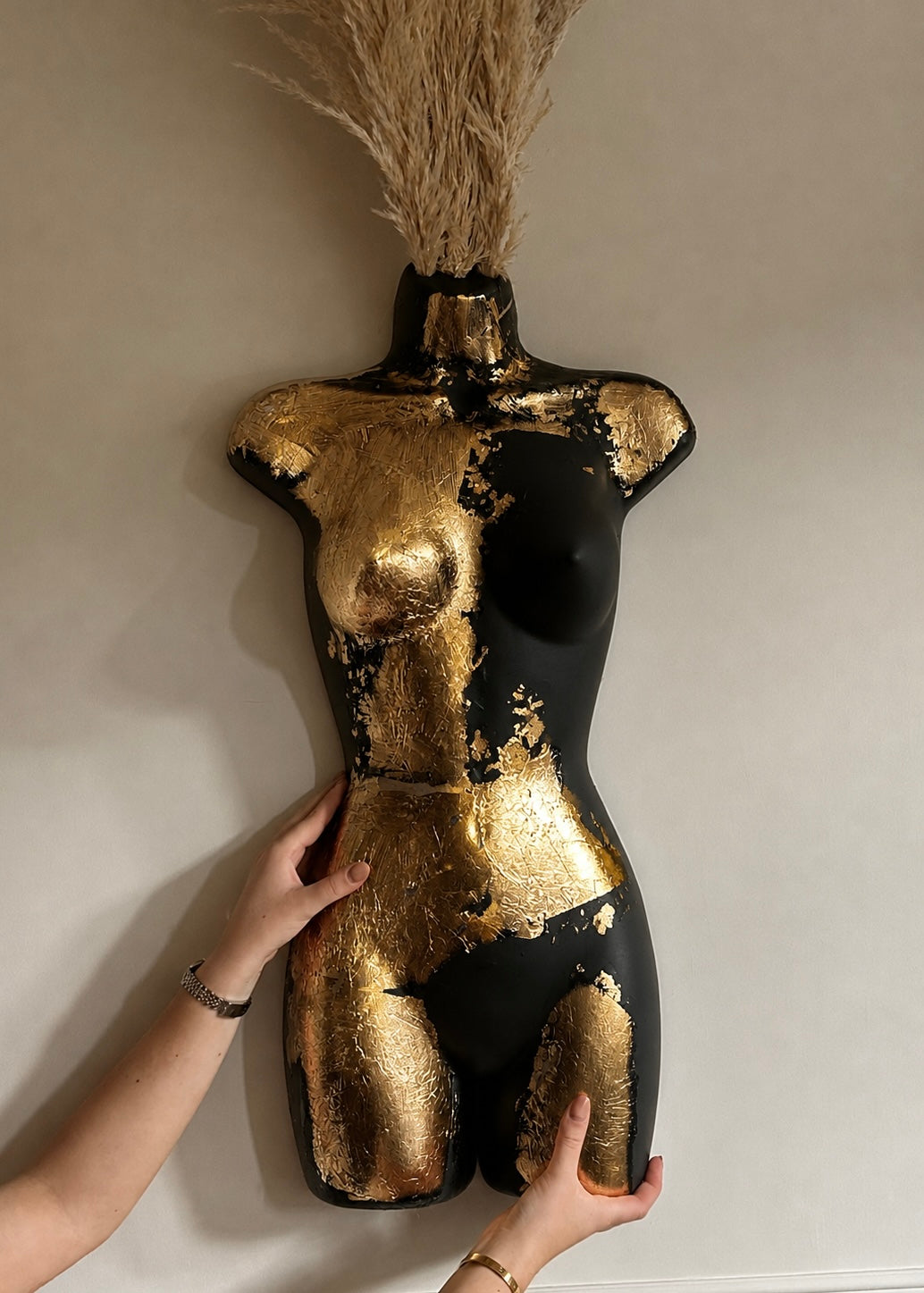 Gold Leaf Pampas Torso - Black